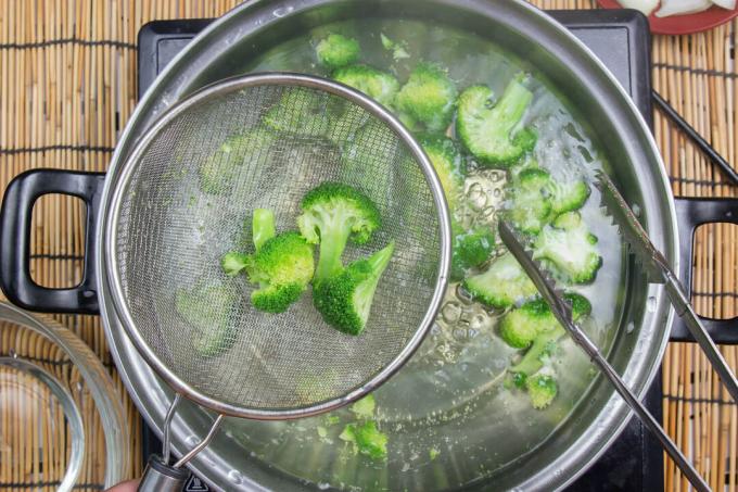 Brokolių konservavimas