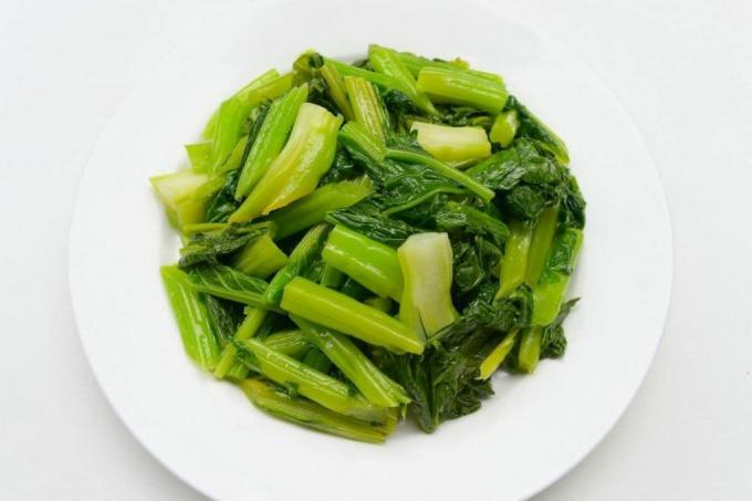 cooked Chinese spinach as a vegetable with C