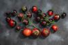 Tomat Galaxy Gelap: tips menanam dan merawat