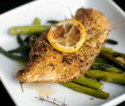 Chicken thyme with green asparagus