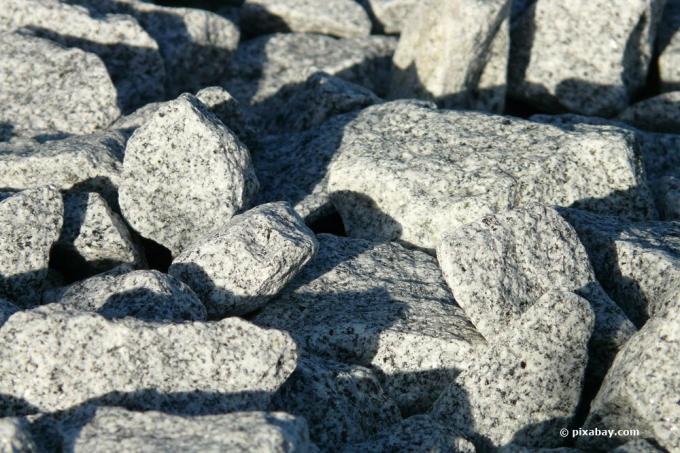 ogniotrwałe kamienie naturalne, granity